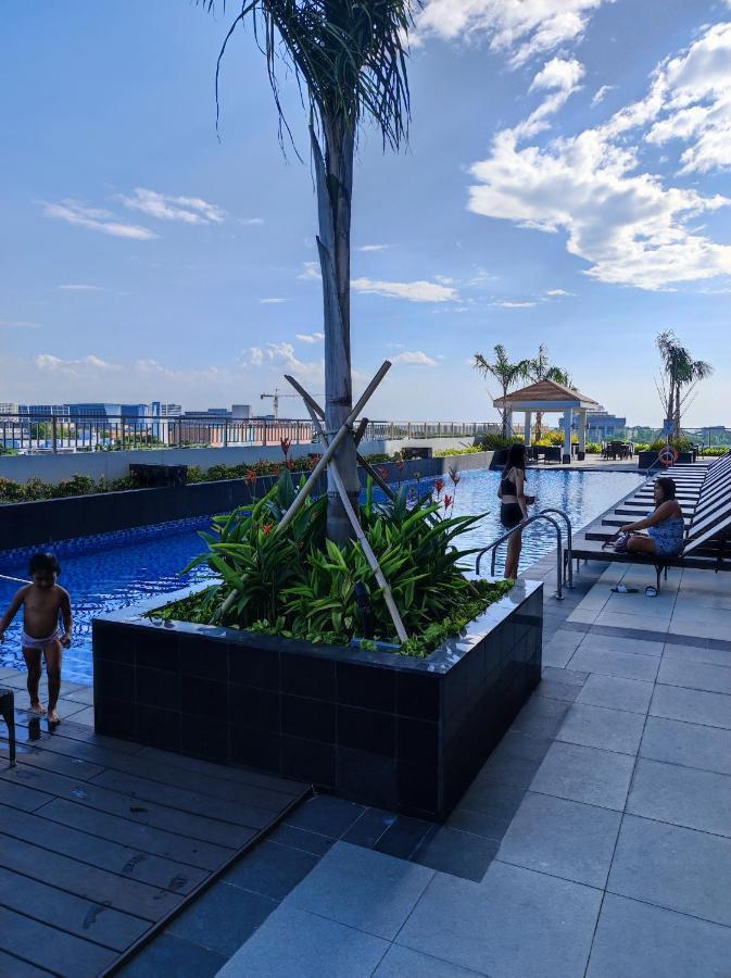 Schoenes Apartment Mit Pool-Nutzung Manila Kültér fotó