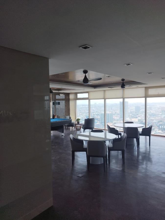 Schoenes Apartment Mit Pool-Nutzung Manila Kültér fotó